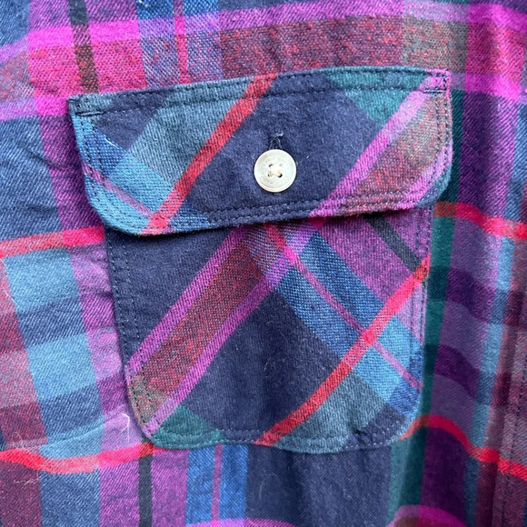 Eddie Bauer Plaid  Flannel button down, size M - Picture 4 of 10
